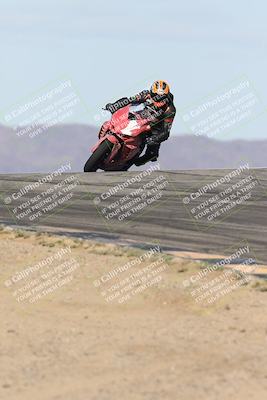 media/Nov-16-2025-Race Pace (Sun) [[8c5fa54630]]/Verified Riders/1-Turns 9 and 10 (925am)/